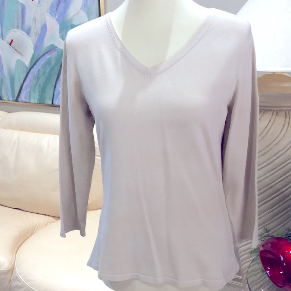 SZ M CASUAL CORNER TAN SWEATER